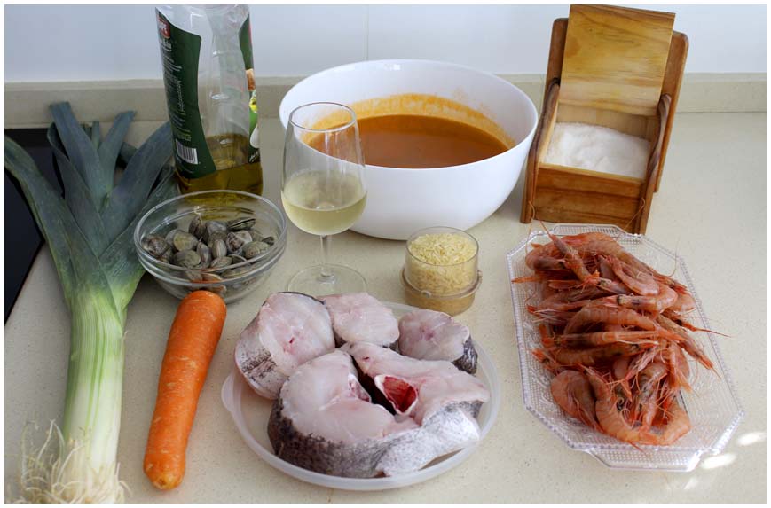 sopa-de-pescado-facil-ingredientes-860-x-573